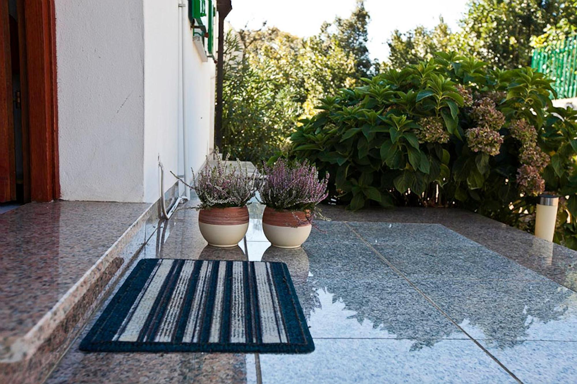 Apartments Villa Iva 라브니 객실 사진
